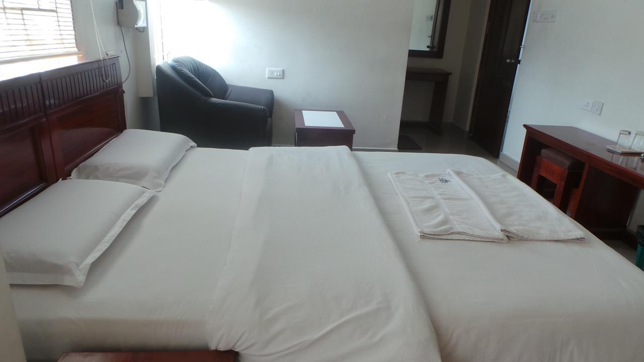 Kooloth Lake View Residency Hotel Coimbatore Exterior foto